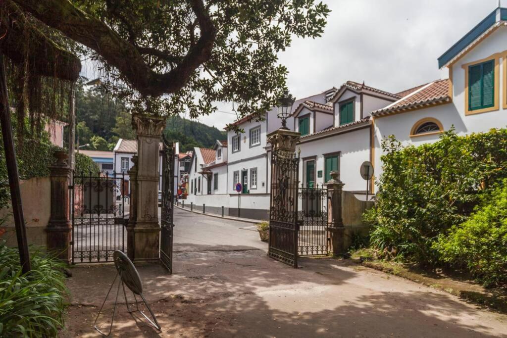 Villa Moradia No Largo à Furnas  Extérieur photo