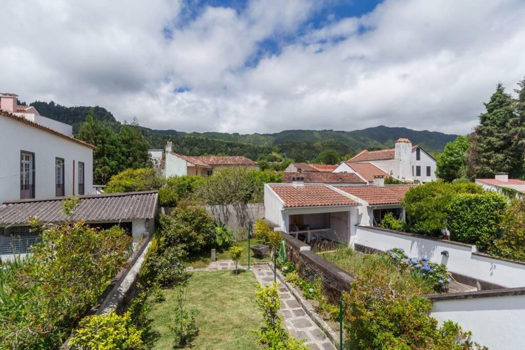 Villa Moradia No Largo à Furnas  Extérieur photo